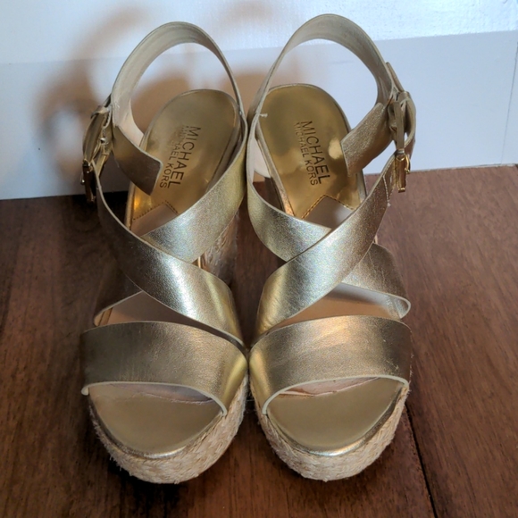 Michael Kors Giovanna gold wedge espadrilles SZ6 - Picture 3 of 9